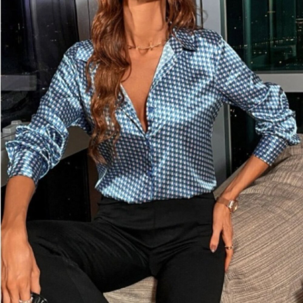Women's Luxe Button Down Print Shirt Size S